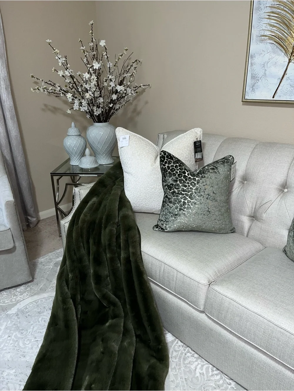 2-NWT CASA DECOR CUT VELVET LEOPARD DESIGN DECORATIVE PILLOWS